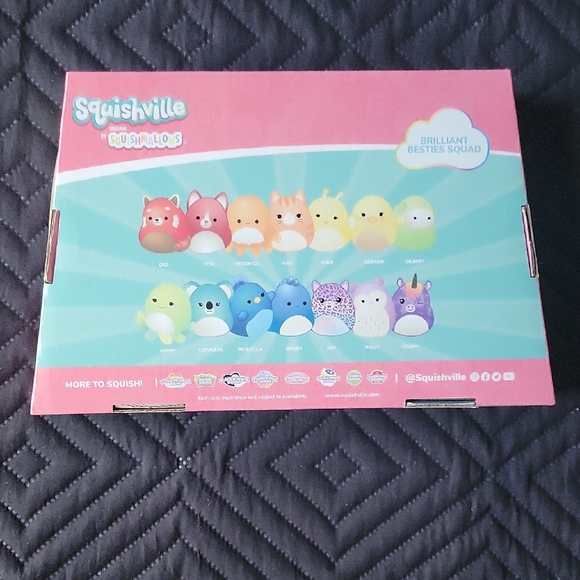 Squishmallows Squishville Brilliant Besties Squad Set - Picture 2 of 2